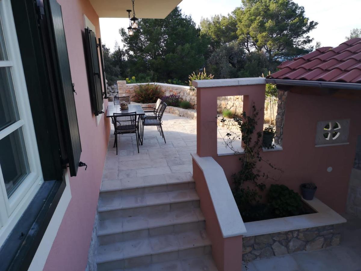 Lovro Luxury With Jacuzzi And Terrace Sea View Sali