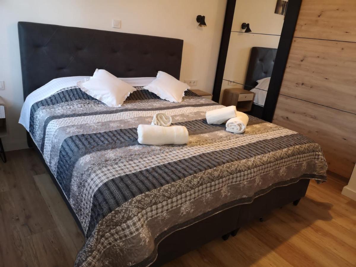 Lovro Luxury With Jacuzzi And Terrace Sea View *