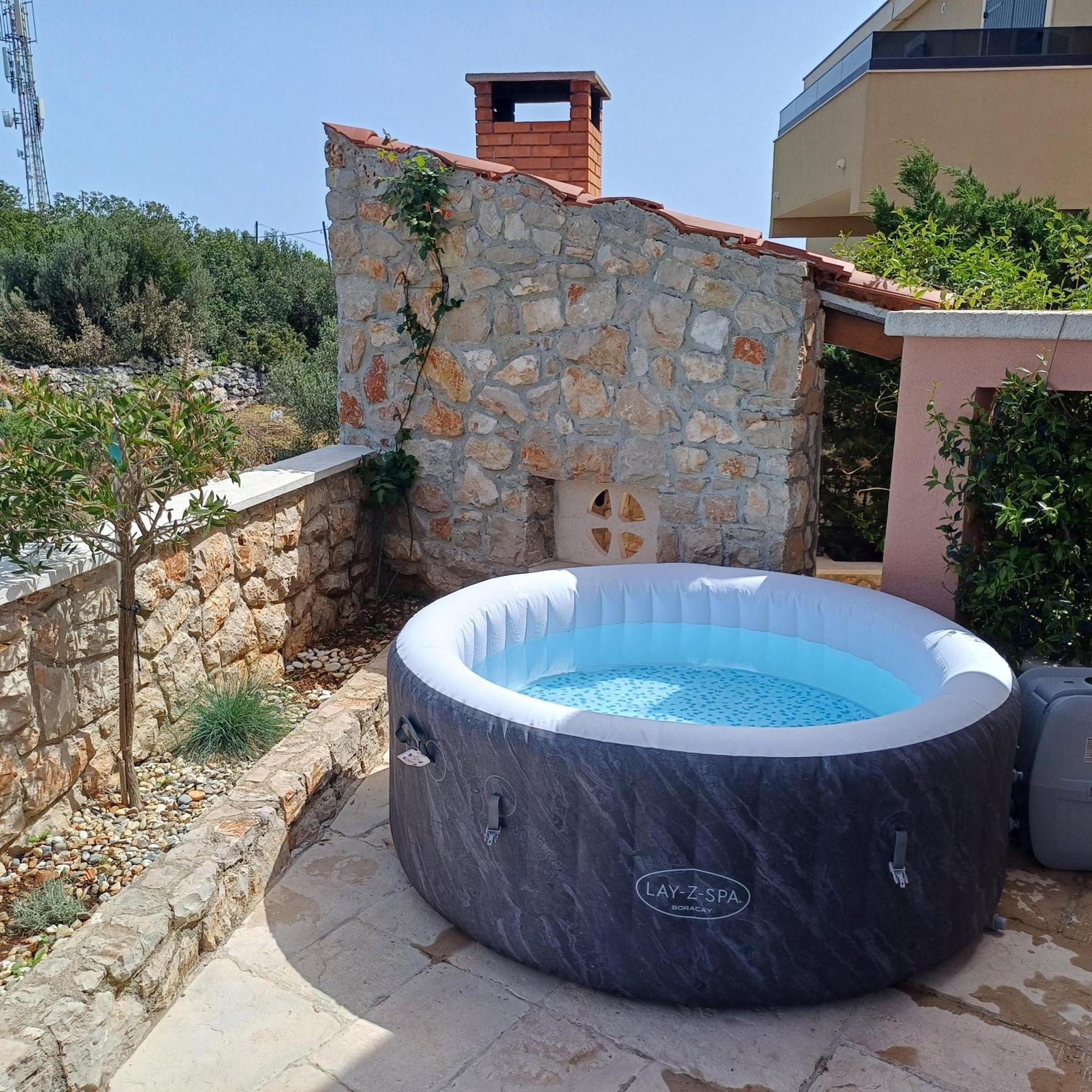 Lovro Luxury With Jacuzzi And Terrace Sea View Apartment